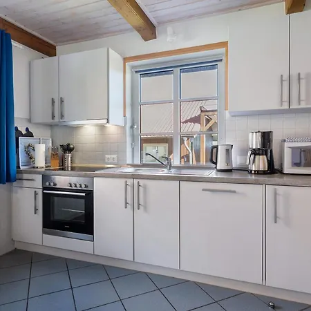 Haus Moewe Und Robbe Holiday home Dagebuell